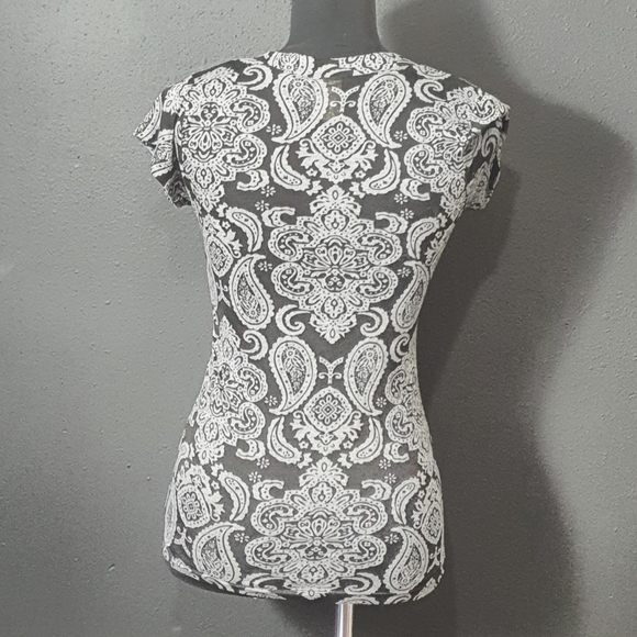 Balance Collection Top - Picture 2 of 5